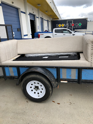 Outlet Store «Rooms To Go Outlet Furniture Store - Pearl River», reviews and photos, 63295 Old Military Rd, Pearl River, LA 70452, USA