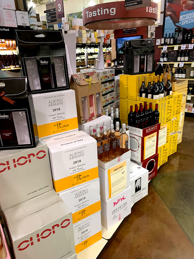 Wine Store «Total Wine & More», reviews and photos, 8709 Townley Rd, Huntersville, NC 28078, USA