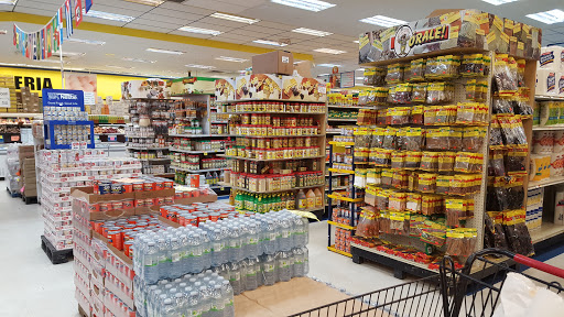 Supermarket «Quadro Supermarket», reviews and photos, 8401 N Armenia Ave, Tampa, FL 33604, USA