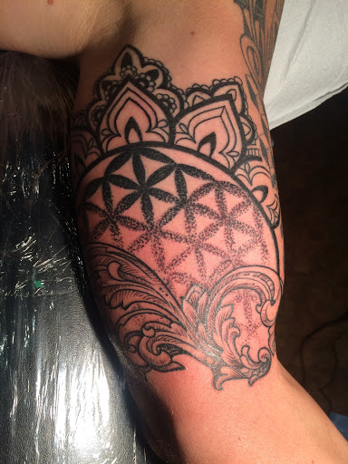 Tattoo Shop «Forever Tattoo», reviews and photos, 98 N Lexington Ave, Asheville, NC 28801, USA