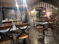 Atmosphère du Restaurant Chez Geneviève à Saint-Flour - n°11