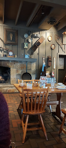 American Restaurant «Cracker Barrel Old Country Store», reviews and photos, 796 Business Park Dr, Prattville, AL 36066, USA