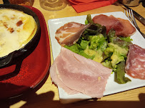 Raclette du Restaurant français Les Tables à Annecy - n°11