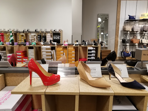 Shoe Store «DSW Designer Shoe Warehouse», reviews and photos, 201 University Oaks Blvd #200, Round Rock, TX 78665, USA