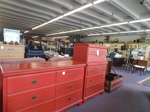 Thrift Store «Unique Thrift Store», reviews and photos, 4802 Charlotte Pike, Nashville, TN 37209, USA