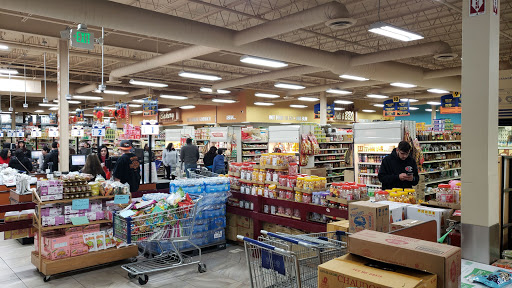 Asian Grocery Store «Pacific Ocean Marketplace - Denver», reviews and photos, 2200 W Alameda Ave, Denver, CO 80223, USA