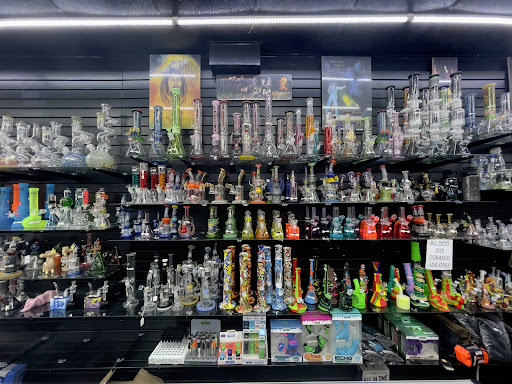 Tobacco Shop «Mr. SMOKE (smoke shop)», reviews and photos, 4347 Gunn Hwy, Tampa, FL 33618, USA