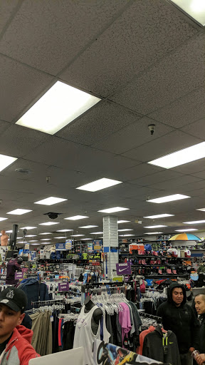 Sporting Goods Store «Big 5 Sporting Goods - San Mateo», reviews and photos, 2825 S El Camino Real, San Mateo, CA 94403, USA