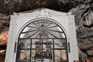 Santuario de la Cueva Santa image