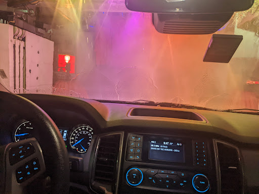 Car Wash «Red Eye Joes Carwash, Destin fl», reviews and photos, 4627 Opa-Locka Ln, Destin, FL 32541, USA