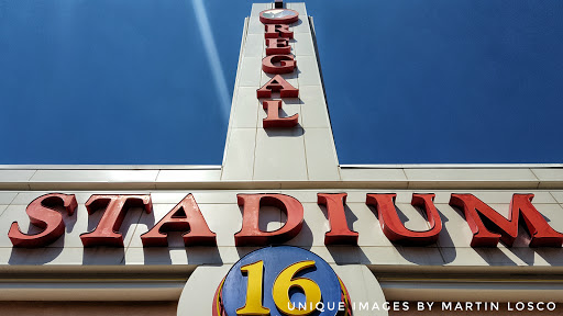 Movie Theater «Regal Cinemas Deer Park 16 IMAX & RPX», reviews and photos, 455 Commack Rd, Deer Park, NY 11729, USA