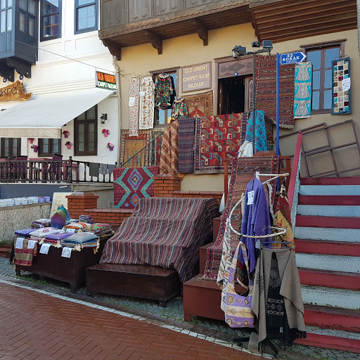 Old Orient Carpet Bazaar