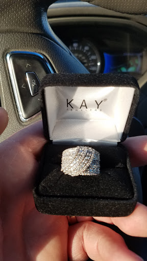 Jewelry Store «Kay Jewelers», reviews and photos, 9302 NE 83rd Terrace, Kansas City, MO 64158, USA