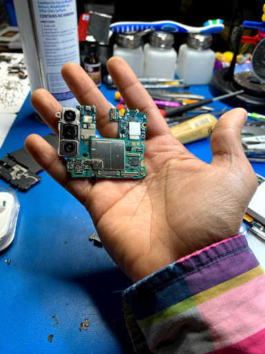 Cell Phone Store «Phone Geek Cellular Repair», reviews and photos, 6125 S Sheridan Rd, Tulsa, OK 74133, USA