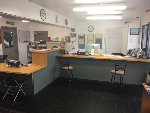 Auto Repair Shop «London Bridge Auto and Transmission Repair», reviews and photos, 1393 London Bridge Rd, Virginia Beach, VA 23453, USA