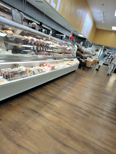 Grocery Store «Winn-Dixie», reviews and photos, 604 Crandon Blvd, Key Biscayne, FL 33149, USA