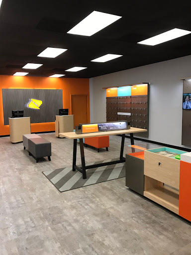 Cell Phone Store «Howard Street Electronics by Forever Wireless», reviews and photos, 108 N Howard St, Baltimore, MD 21201, USA