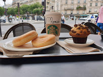 Plats et boissons du Restaurant servant le petit-déjeuner Starbucks à Paris - n°2