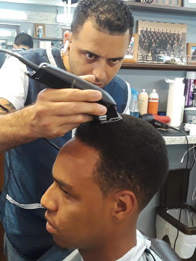 Barber Shop «Tampa legends Barbershop Llc», reviews and photos, 6751 N Armenia Ave #1, Tampa, FL 33604, USA