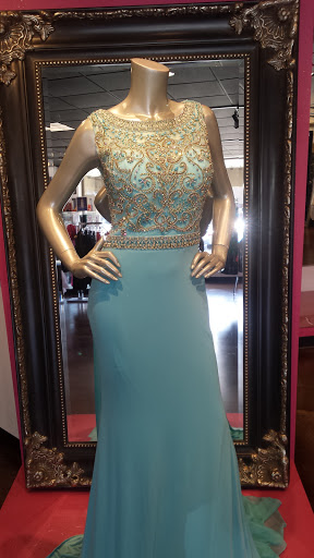 Formal Wear Store «Winning Crown Boutique», reviews and photos, 11046 Elm St, Omaha, NE 68144, USA