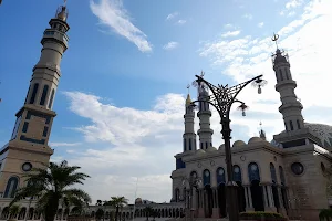 Islamic Center Samarinda - Masjid Baitul Muttaqien image