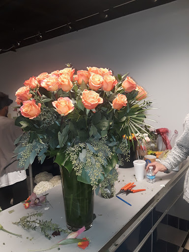 Florist «Buckhead Florist», reviews and photos, 3333 Peachtree Rd NE #100, Atlanta, GA 30326, USA