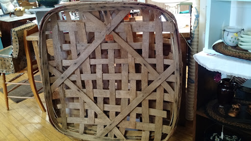 Antique Store «Antiques & Rusty Relics», reviews and photos, 3570 Fancher Rd, Holley, NY 14470, USA