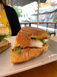 Sandwich au poulet du Restaurant italien LUMI Vino & Focaccia à Toulouse - n°4