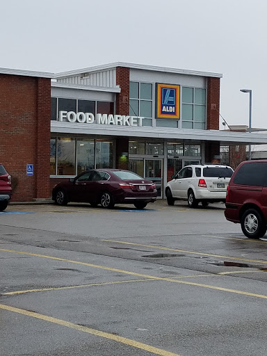 Supermarket «ALDI», reviews and photos, 7910 Tylersville Square Dr, West Chester Township, OH 45069, USA