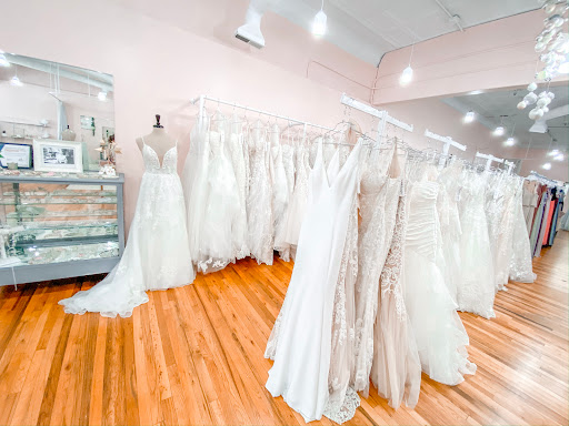Bridal Shop «Hello Beautiful Bridal & Formal Wear», reviews and photos, 5012 3rd Ave #150, Kearney, NE 68845, USA