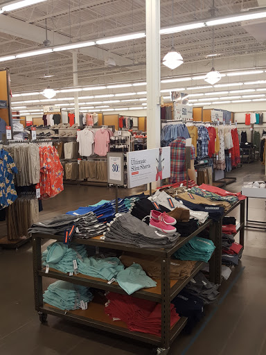 Clothing Store «Old Navy», reviews and photos, 8560 E 49th Pl, Denver, CO 80238, USA