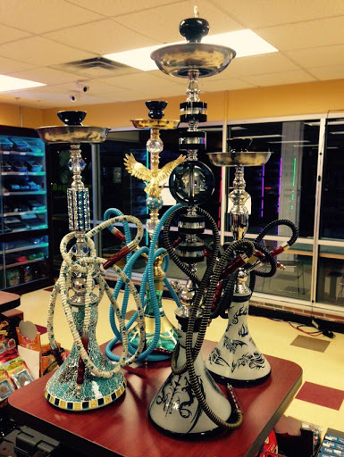 Cigar Shop «Park Avenue Smoke Shop», reviews and photos, 194 Park Ave, Worcester, MA 01609, USA