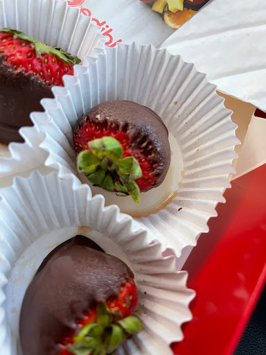 Gift Shop «Edible Arrangements», reviews and photos, 100 S Main St, New City, NY 10956, USA