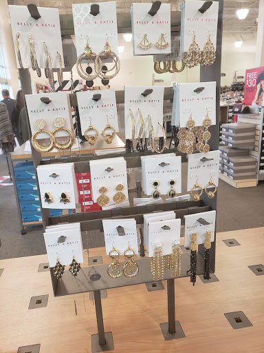 Shoe Store «DSW Designer Shoe Warehouse», reviews and photos, 8050 Mediterranean Drive, Estero, FL 33928, USA