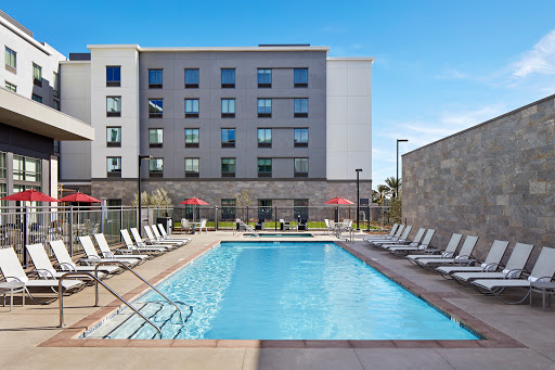 Group accommodation Long Beach