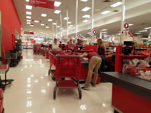 Department Store «Target», reviews and photos, 175 W Army Trail Rd, Glendale Heights, IL 60139, USA