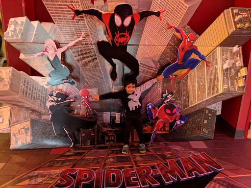 Movie Theater «Regal Cinemas Middleburg Town Square 16», reviews and photos, 18348 Bagley Rd, Middleburg Heights, OH 44130, USA