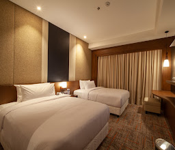 Avenzel Hotel and Convention Cibubur photo