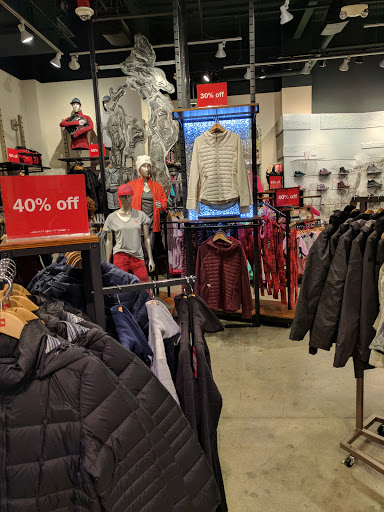 Clothing Store «The North Face», reviews and photos, 1001 Bellevue Way NE, Bellevue, WA 98004, USA