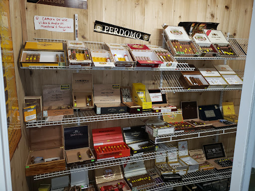 Tobacco Shop «Kenmore smoke shop», reviews and photos, 7016 Bothell Way NE b, Kenmore, WA 98028, USA