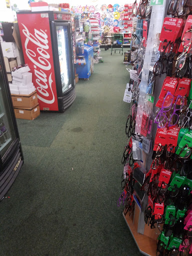 Dollar Store «Dollar Tree», reviews and photos, 1800 Douglas Rd, Montgomery, IL 60538, USA