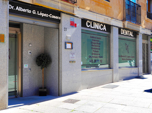 Dental Clinic Dr. Alberto G. López-Casero en Salamanca, Salamanca