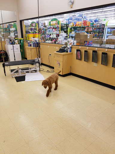Pet Supply Store «Pet Supplies Plus», reviews and photos, 5229 Library Rd, Bethel Park, PA 15102, USA