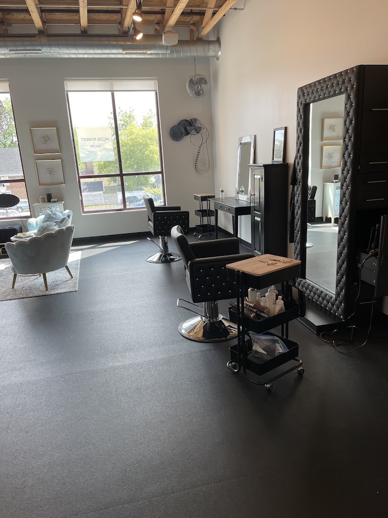 Jacob Robert Salon 53024