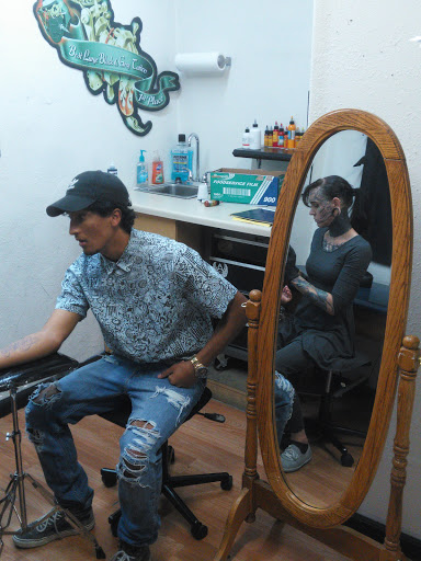 Tattoo Shop «Inkaholics Tattoo», reviews and photos, 812 N Virginia St, Reno, NV 89501, USA