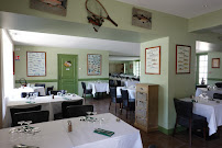 Atmosphère du Restaurant de spécialités à base de poisson-pêcheur Au Fil de l'Eau à Brantôme - n°14