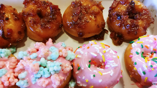 Donut Shop «Mini Doughnut Factory», reviews and photos, 2109 S Dale Mabry Hwy, Tampa, FL 33629, USA