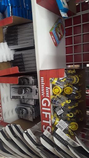 Dollar Store «Dollar Tree», reviews and photos, 2910 Market Pl, Onalaska, WI 54650, USA