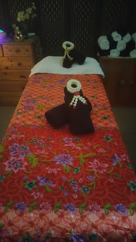 Reviews of Nana Thai Massage in Edinburgh - Massage therapist