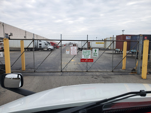 Warehouse «Pet Supplies Plus», reviews and photos, 1510 E 4th St Rd, Seymour, IN 47274, USA